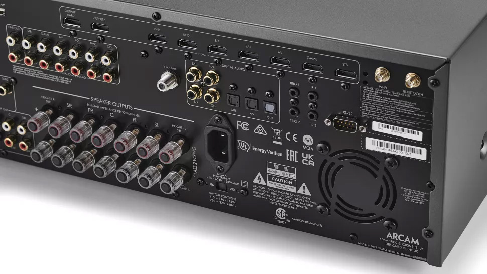 Arcam AVR5 не экономит на качестве звучания