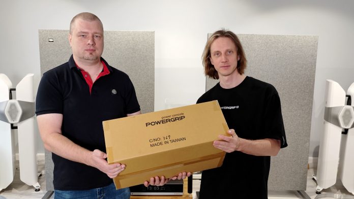 Главный приз юбилейного POWERGRIP Quiz вручён!