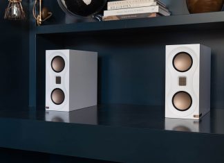 Все в белом: Monitor Audio выпускает полочники Studio 89 White