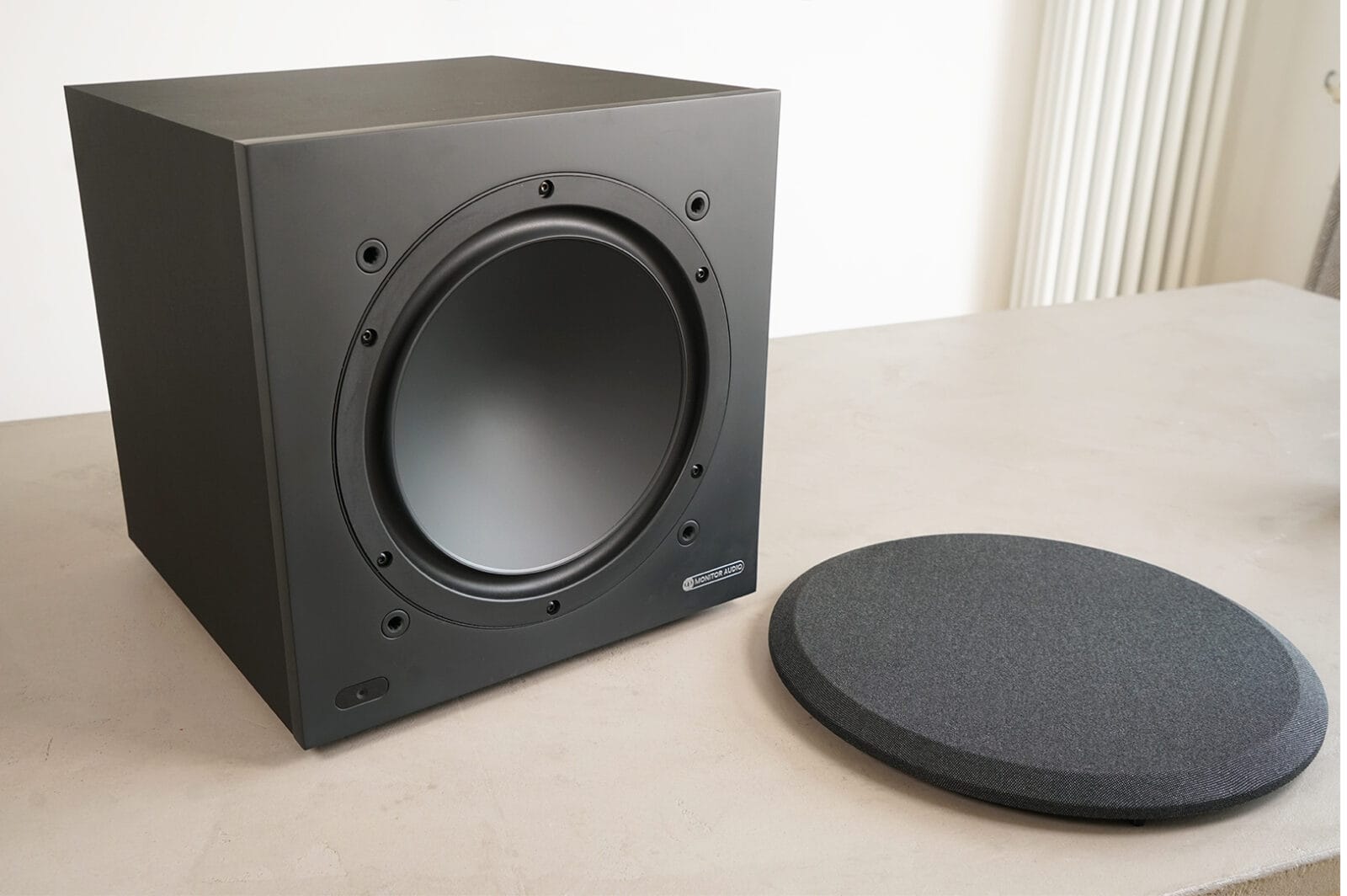 Идеален для небольших систем: сабвуфер Monitor Audio Vestra W10 Идеален для небольших систем: сабвуфер Monitor Audio Vestra W10